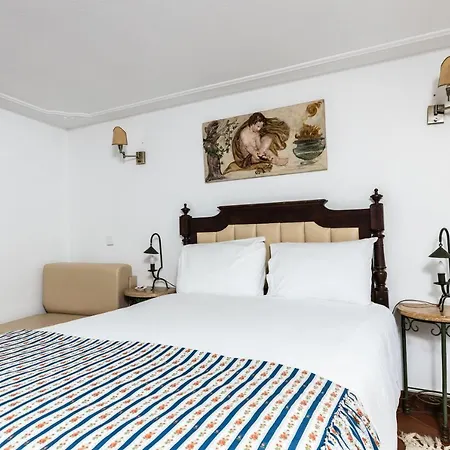 Casa De S. Thiago Do Castelo Gasthof Óbidos