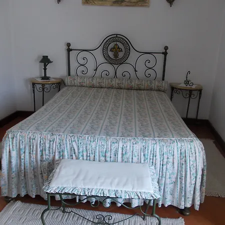 Casa De S. Thiago Do Castelo