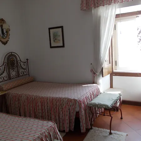 Casa De S. Thiago Do Castelo 3*