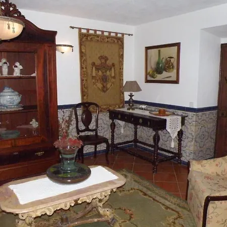 Casa De S. Thiago Do Castelo Óbidos