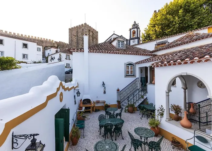Casa de hóspedes Casa De S. Thiago Do Castelo Óbidos