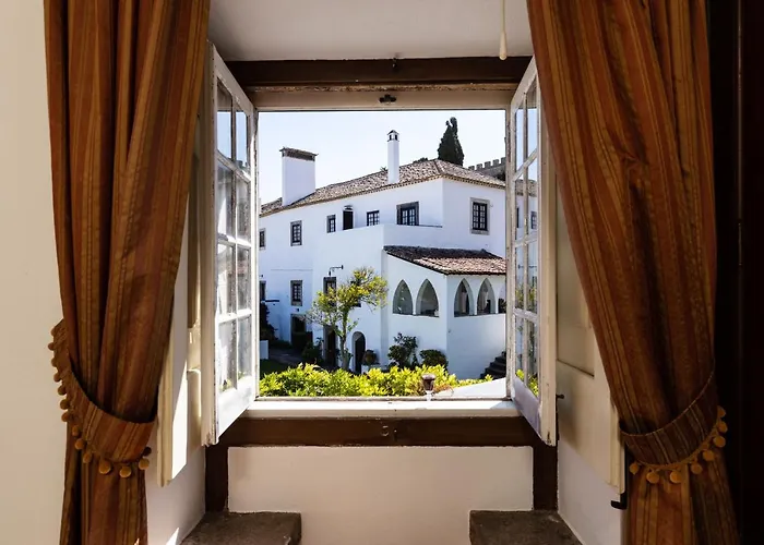 Casa de hóspedes Casa De S. Thiago Do Castelo Óbidos